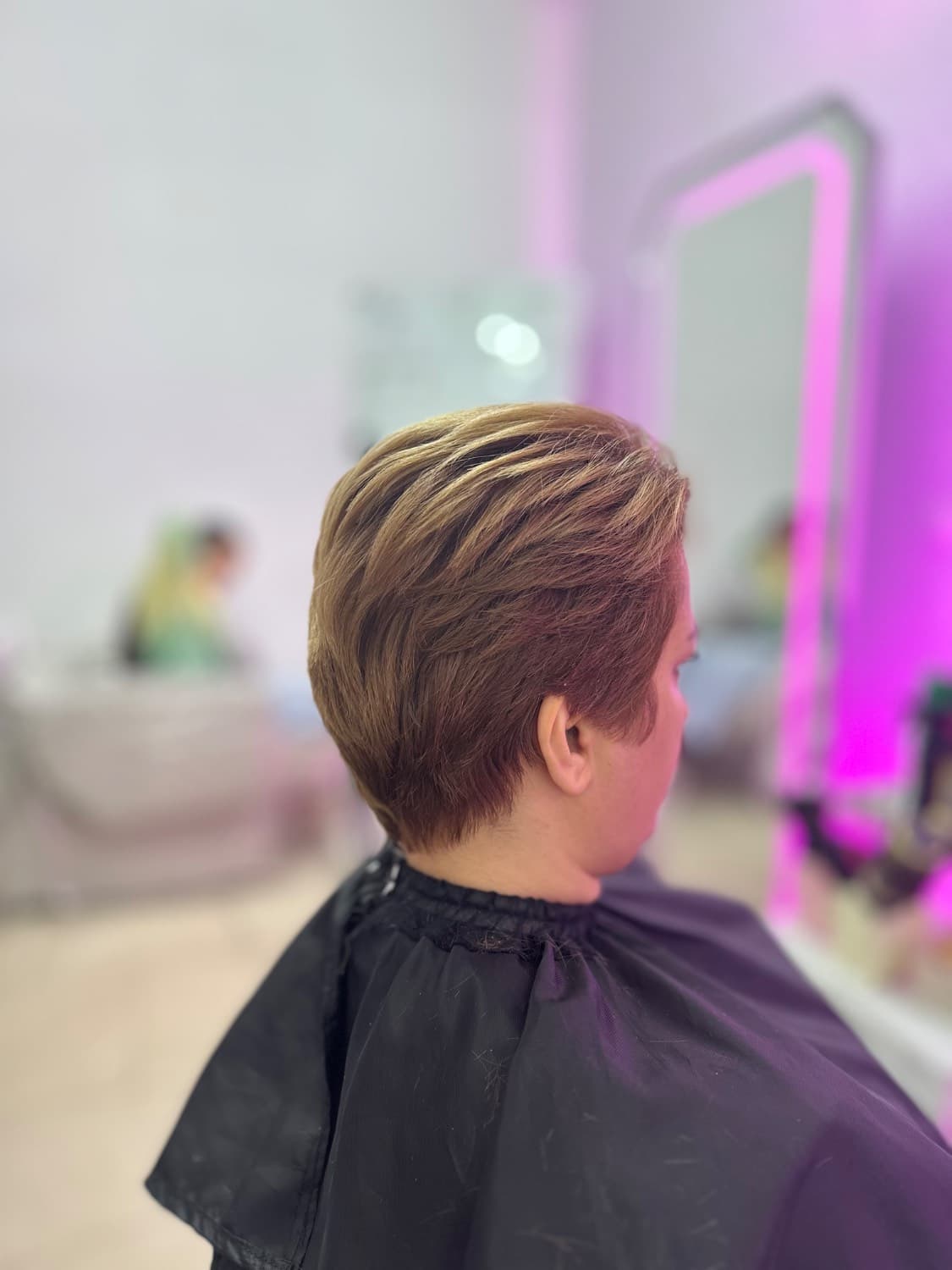 نمونه کار پرسنل آزاده حیدری